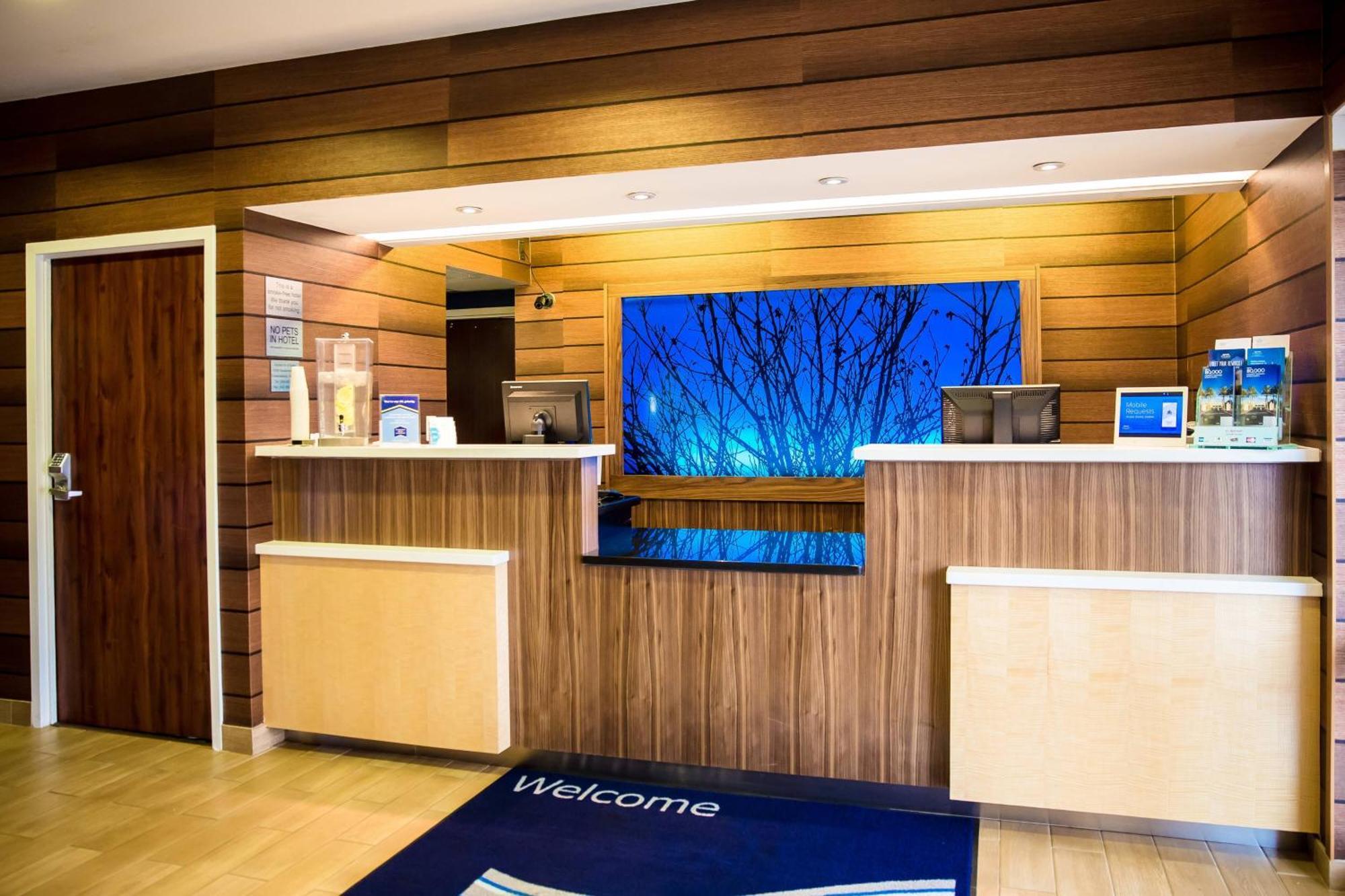 Fairfield Inn & Suites Fredericksburg Esterno foto