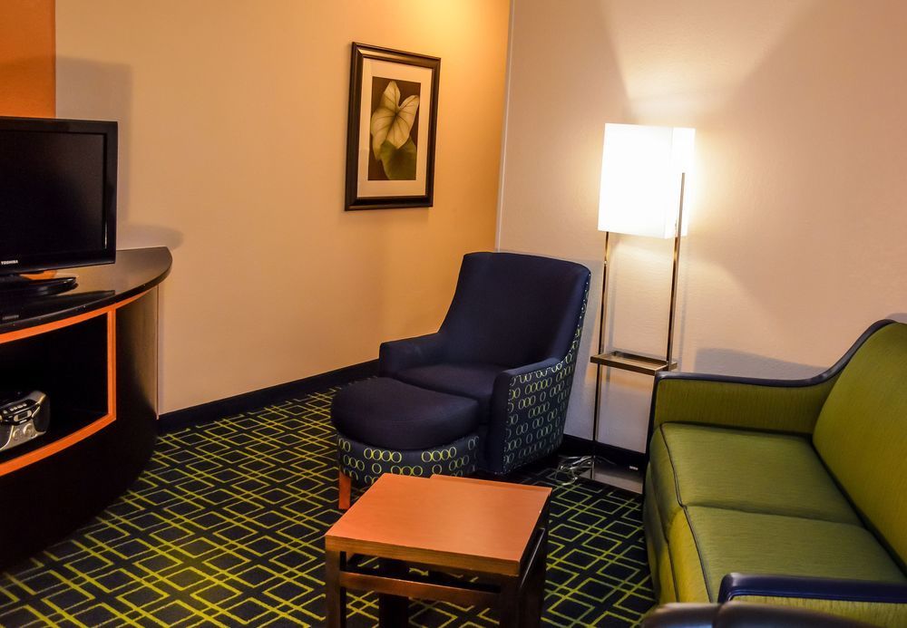 Fairfield Inn & Suites Fredericksburg Esterno foto